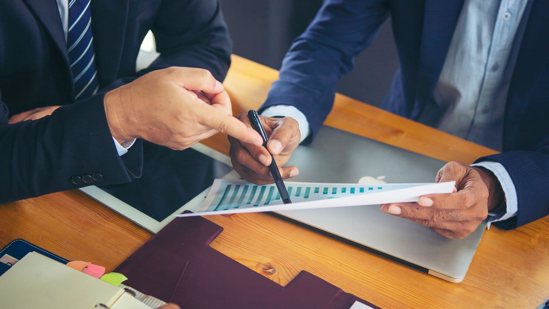 Baisse des taux de prêt : L'opportunité de renégocier mais pas d'acheter